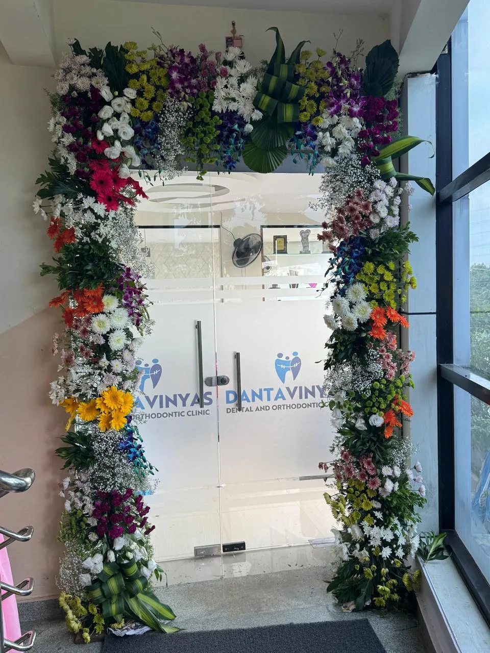 Modern dental clinic interior in Sahakar Nagar Bangalore - operatory setup